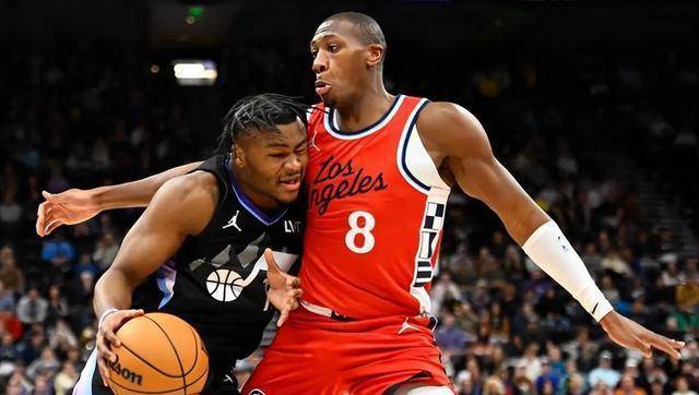 快船官方公布新规，逆转取胜引发争议，黄蜂球迷热议！