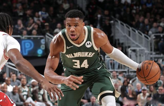 勇士复出首战，命运悬念状态火爆，老鹰成为焦点！