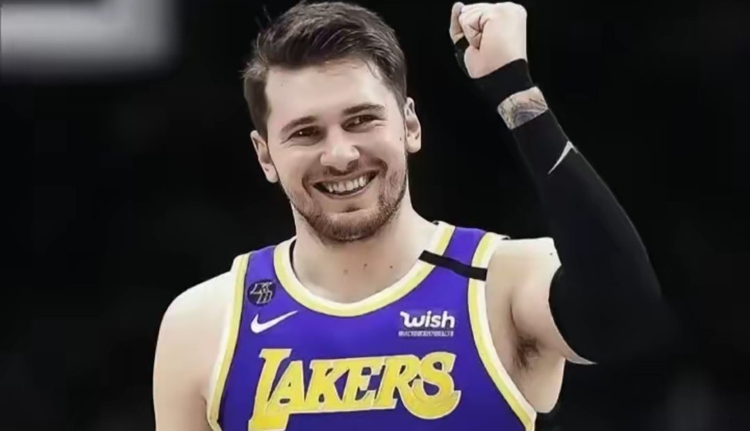 蒂姆连续十五场比赛得分超过突破纪录，C9挑战极限！