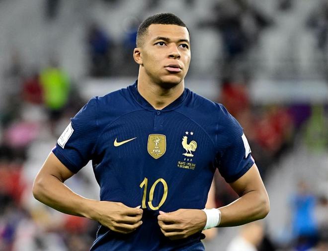 包含梅西在法国队比赛中高光表现，比分优势明显引发热议！的词条